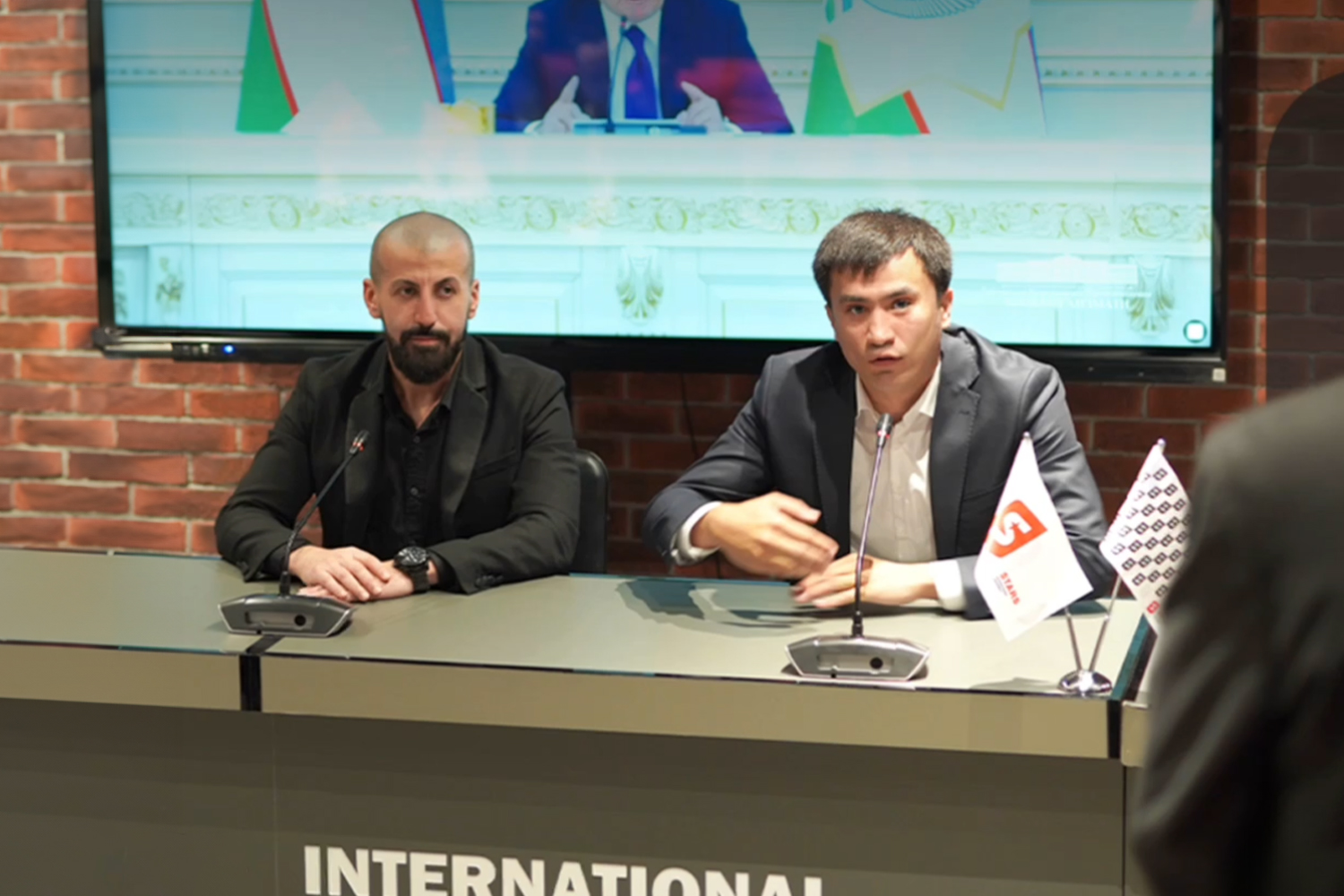 Chairman of the Central Council of the Youth Union, Poenov Temur Olimovich, visited the higher education institution STARS International University